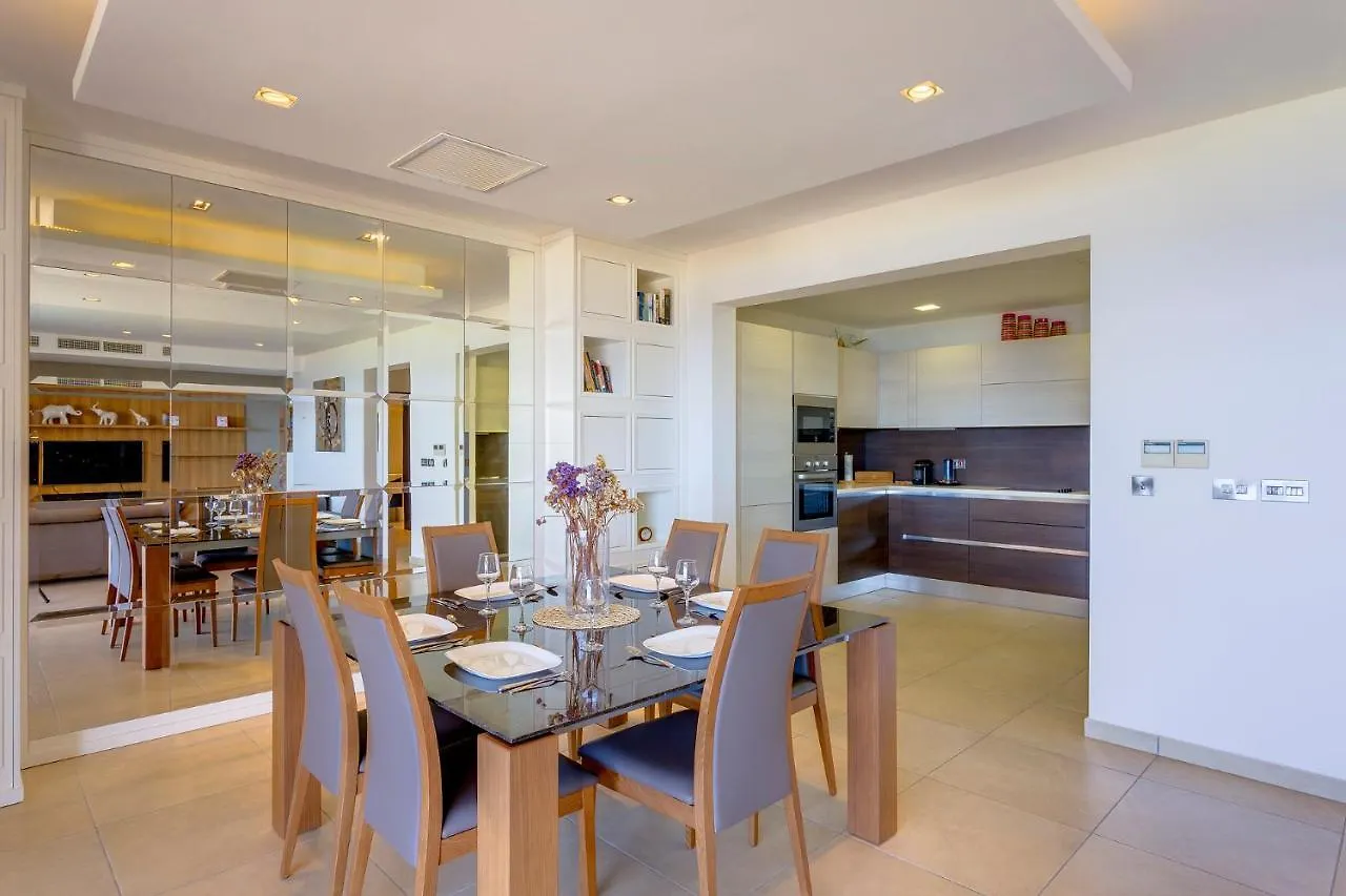 Luxury Seafront Oasis In Central Sliema W/ Pool Apartment