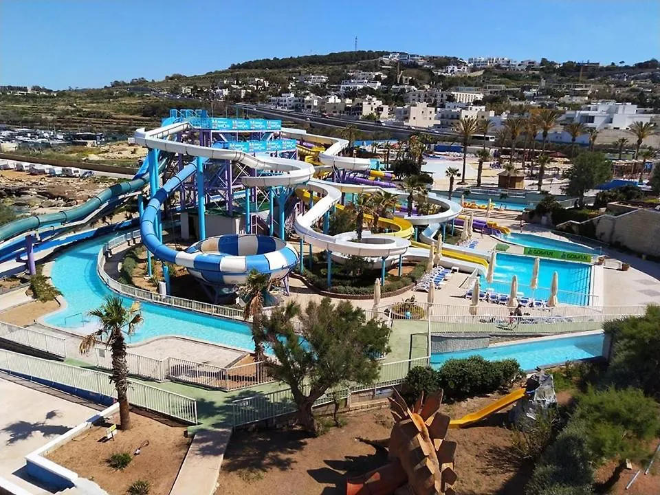 Luxury Seafront Oasis In Central Sliema W/ Pool 0*,