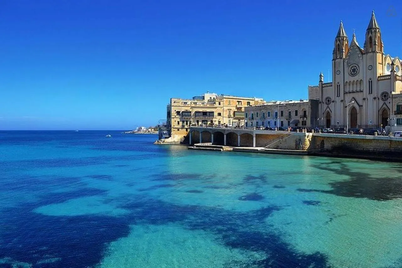 Luxury Seafront Oasis In Central Sliema W/ Pool 0*,  Malta
